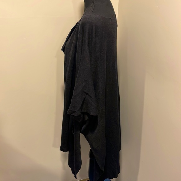 Black Wool OS Lululemon Shawl with Button Details and Pockets! - Picture 4 of 6